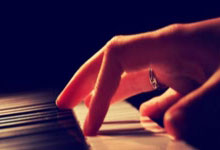 铿锵玫瑰绽放！意大利女足力克强敌，问鼎决赛桂冠，续写传奇！