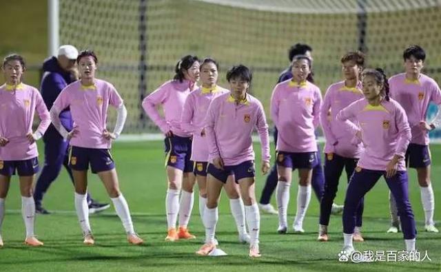 爱体育平台-冲刺终点线！女足队员争取胜利！